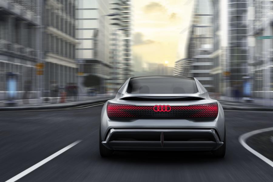  Audi Aicon Concept 2017 года  (фото 16 из 48)